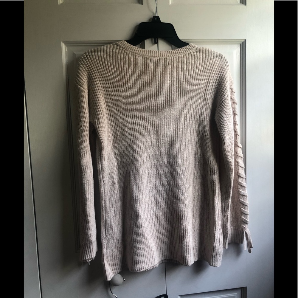 American Eagle sweater